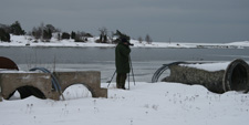 Ulf Oscarsson spanar efter snatterand. Foto: Mats Olsson